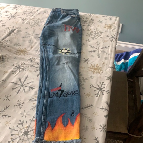 DONATED ❌Abercrombie & Fitch, Art Embellished Jean - Picture 3 of 14